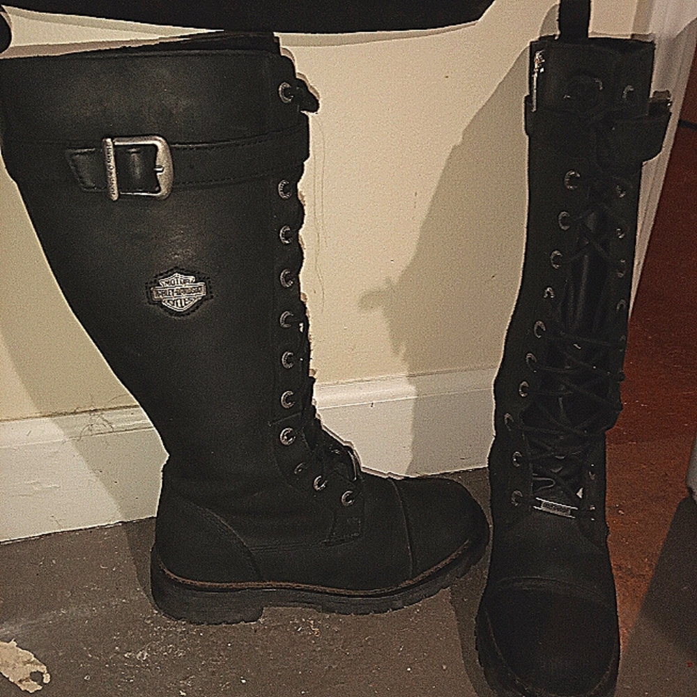 Harley Davidson Women's knee high lace up riding boots